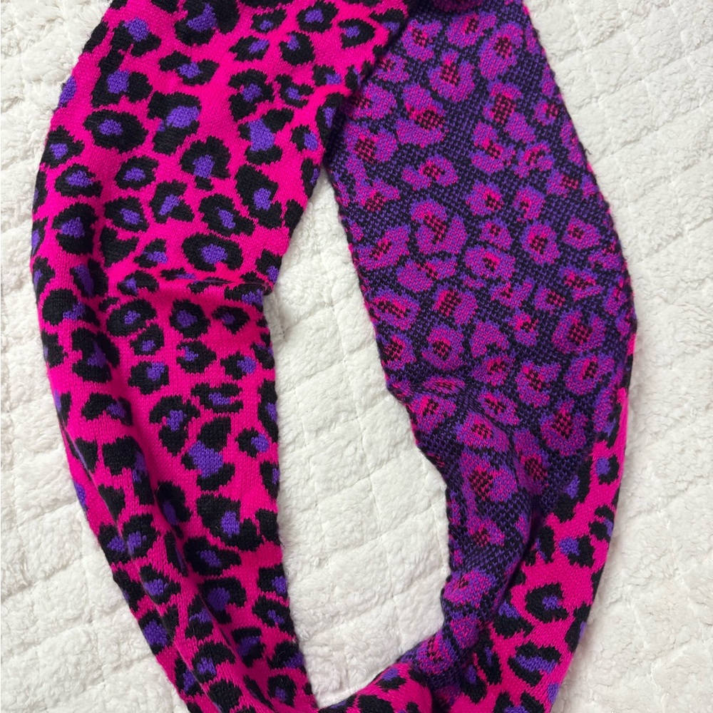Aeropostale Pink and Purple Patterned Infinity Scarf